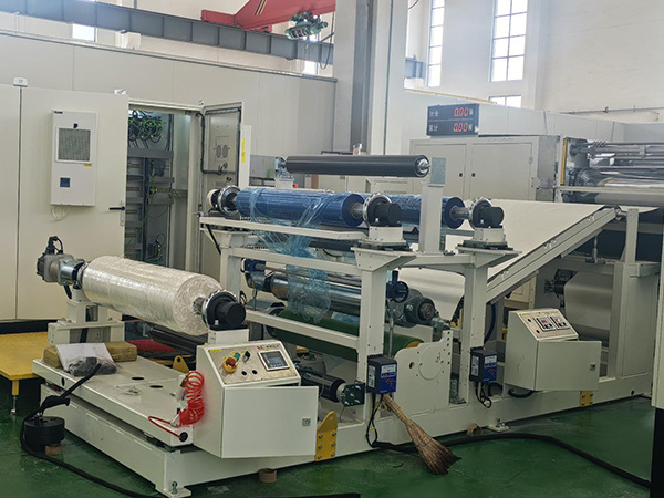 復合材料預浸料輥筒流水線控溫輥筒模溫機——應用案例